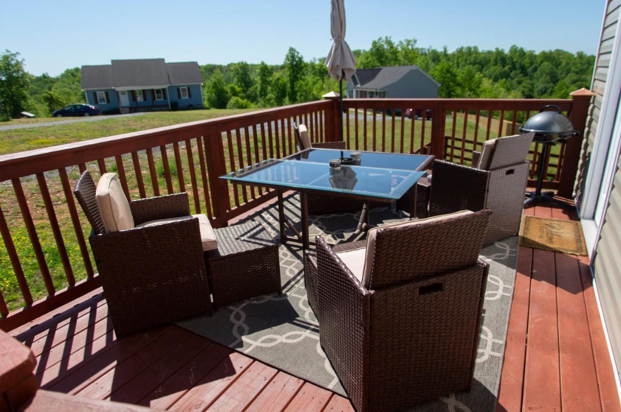 Great Little Guest Suite With Private Entry & Deck! Pet Friendly & 30 Mins To Nashville! Ashland City ภายนอก รูปภาพ
